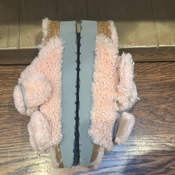 Papillio by Birkenstock Arizona Big Buckle Shearling Teddy Sandals Crystal Rose - Picture 4 of 9